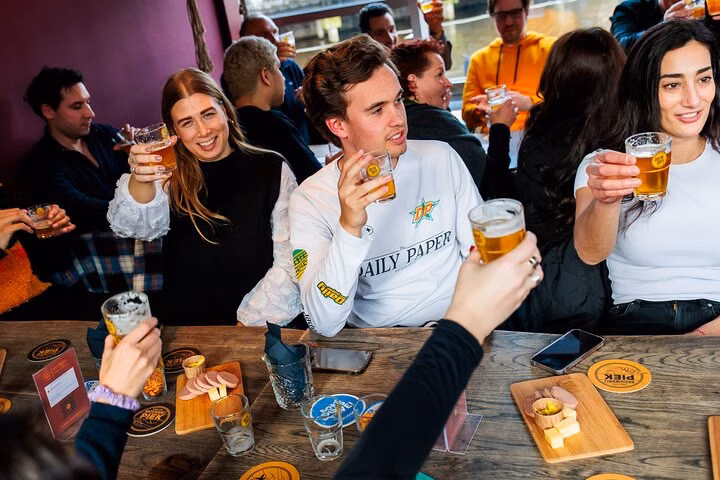 Guided Amsterdam Craft Beer Tasting with cheese and sausage, photo 8