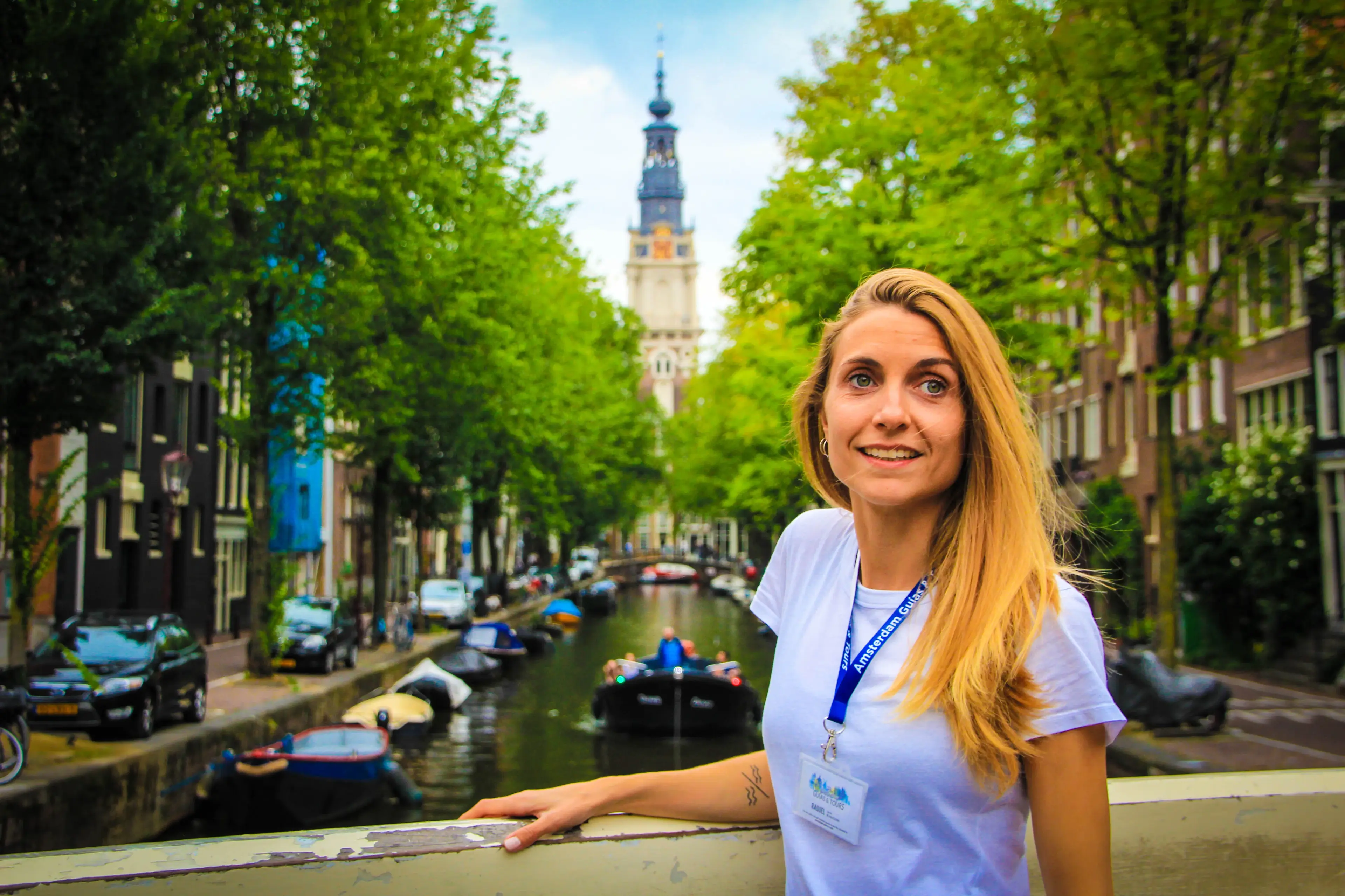 Amsterdam walking tour with canal cruise